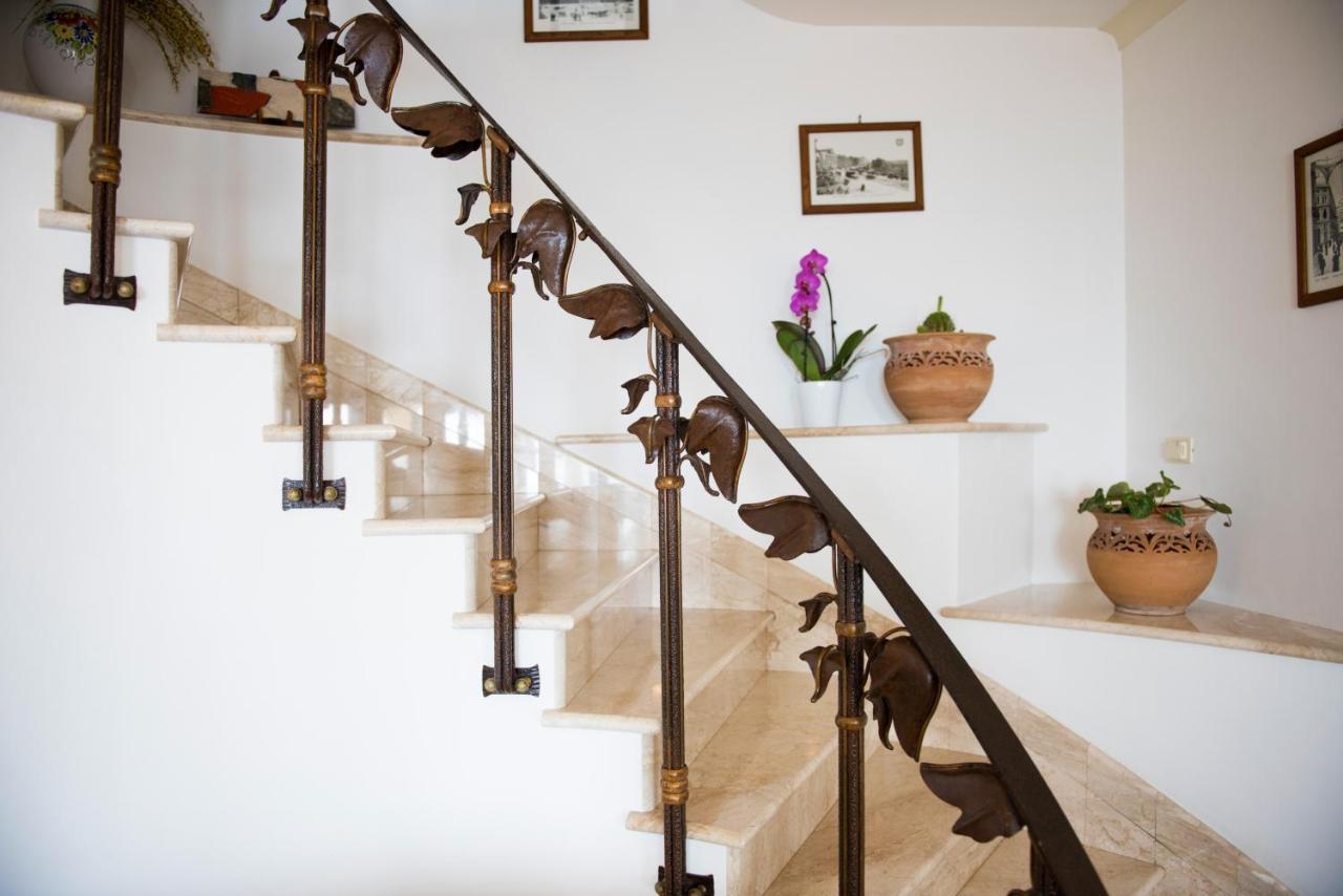 Villa Savina - Elegant Family Villa Overlooks Amalfi Coast - Positano Eksteriør bilde