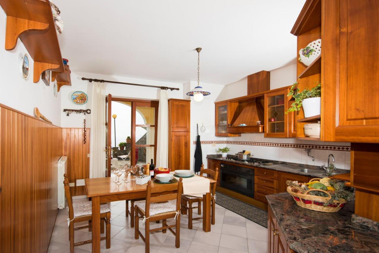 Villa Savina - Elegant Family Villa Overlooks Amalfi Coast - Positano Eksteriør bilde
